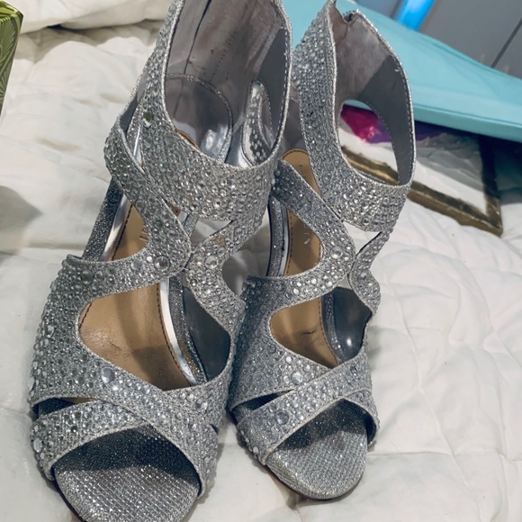 Gianni Bini heels - Picture 2 of 4